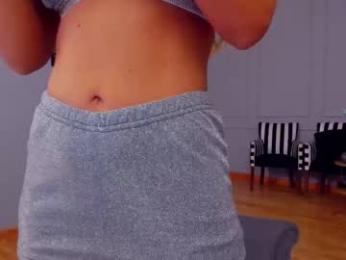 awww_ella chaturbate stream image