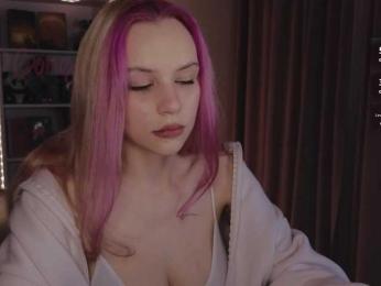 fymryn bongacams stream image