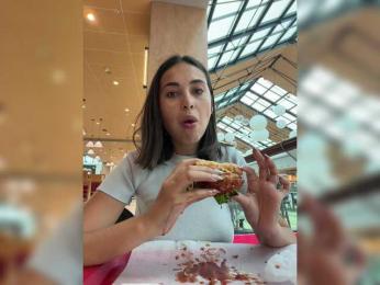 wlcm2talilia bongacams stream image