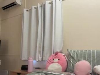 cuddlymoana chaturbate stream image