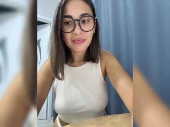 wlcm2talilia bongacams stream image