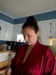 MilfyMrsRobinson stripchat stream image