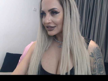 lovelyblondyx bongacams stream image