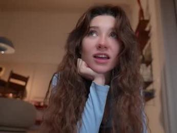 mia_elfie chaturbate stream image