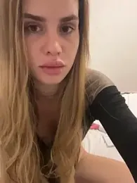 EmiliaCatalina stripchat stream image