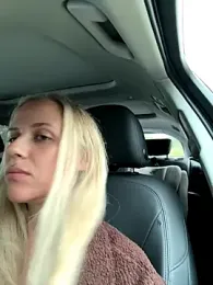 lunawolf21 stripchat stream image