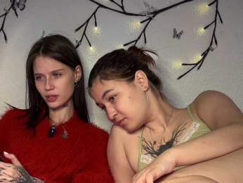 ZoyaVikki bongacams stream image