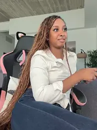 Your_Paris stripchat stream image