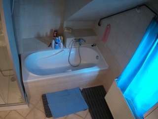 voyeurcam-julmodels-bath-2nd-1 camsoda stream image