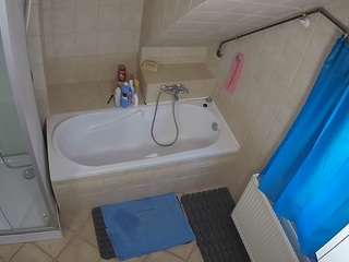 voyeurcam-julmodels-bath-2nd-1 camsoda stream image