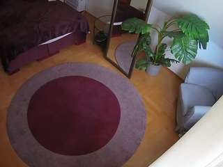 voyeurcam-julmodels-whitebed-5 camsoda stream image