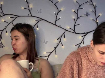 ZoyaVikki bongacams stream image