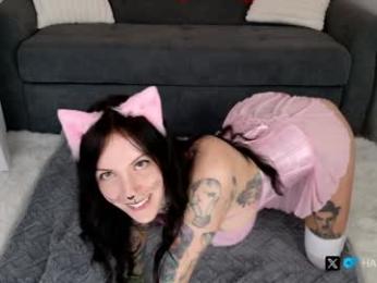 harliequinnx chaturbate stream image