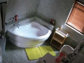 voyeurcam-julmodels-bath-1st-2 camsoda stream image