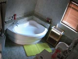 voyeurcam-julmodels-bath-1st-2 camsoda stream image