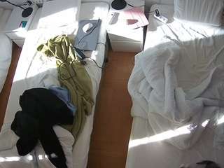 voyeurcam-julmodels-bed-5 camsoda stream image