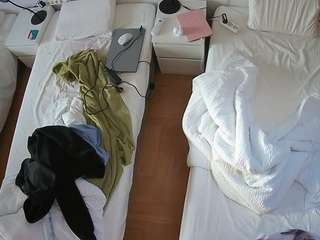 voyeurcam-julmodels-bed-5 camsoda stream image