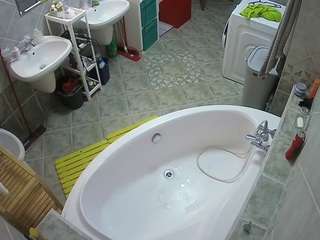 voyeurcam-julmodels-bath-1st-1 camsoda stream image