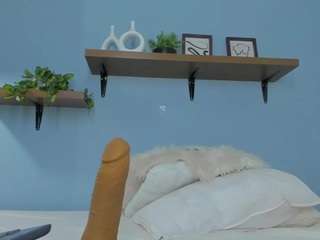 annawelk camsoda stream image