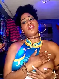 AmazonianMistress stripchat stream image