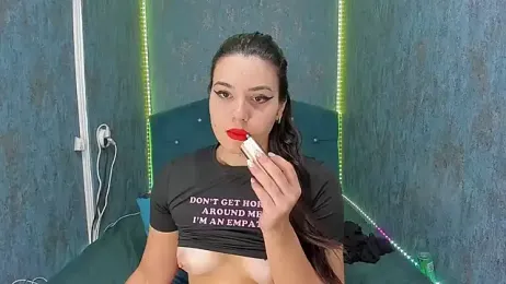 RedAssHottie stripchat stream image