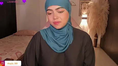 shayla_18 stripchat stream image