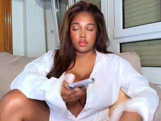 naommiscott camsoda stream image