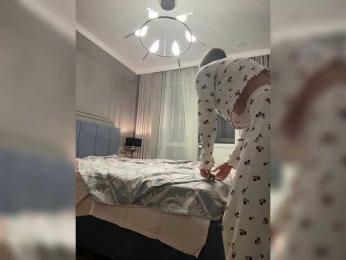 Roxysh bongacams stream image