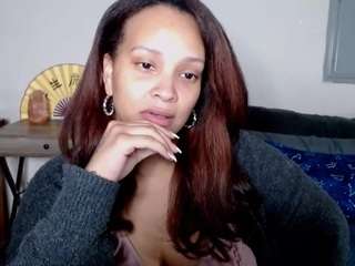 sashaishere camsoda stream image