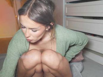 HotBella bongacams stream image