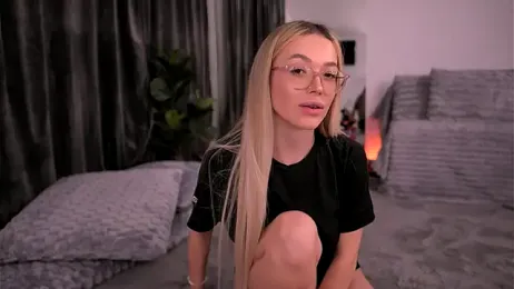 KylieJoyce stripchat stream image