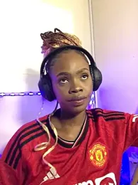 LuciousLips96 stripchat stream image