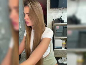 SweetyMia bongacams stream image