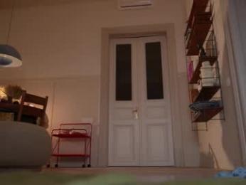 mia_elfie chaturbate stream image