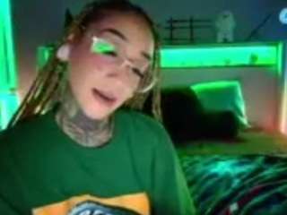 starryari69 camsoda stream image