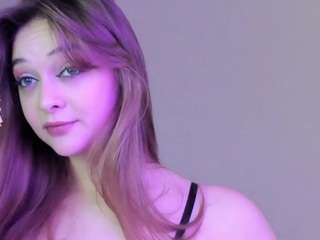 may-flowere camsoda stream image