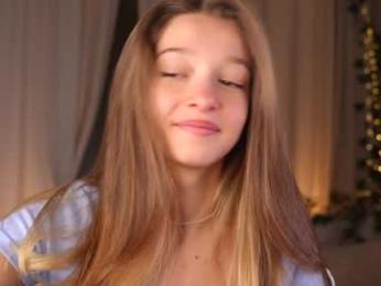 little_poetry chaturbate stream image