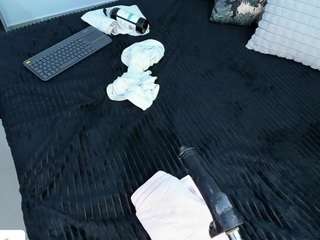 angie-roses camsoda stream image