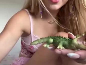 kittengirlxo chaturbate stream image