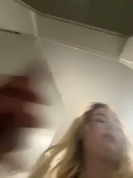 CherryEmmy stripchat stream image