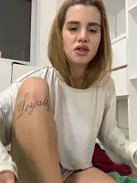 EmiliaCatalina stripchat stream image