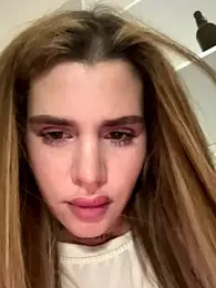 EmiliaCatalina stripchat stream image