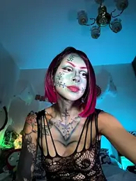 Cinamoonn stripchat stream image