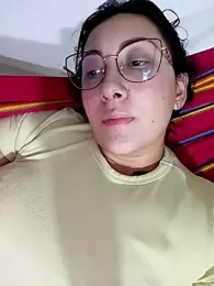 You-kitty2025 stripchat stream image