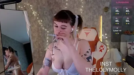 LolyMolli stripchat stream image