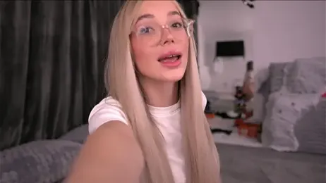 KylieJoyce stripchat stream image