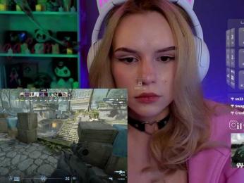 fymryn bongacams stream image