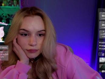 fymryn bongacams stream image