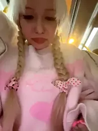 babydolll stripchat stream image