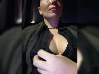 DIVORA bongacams stream image